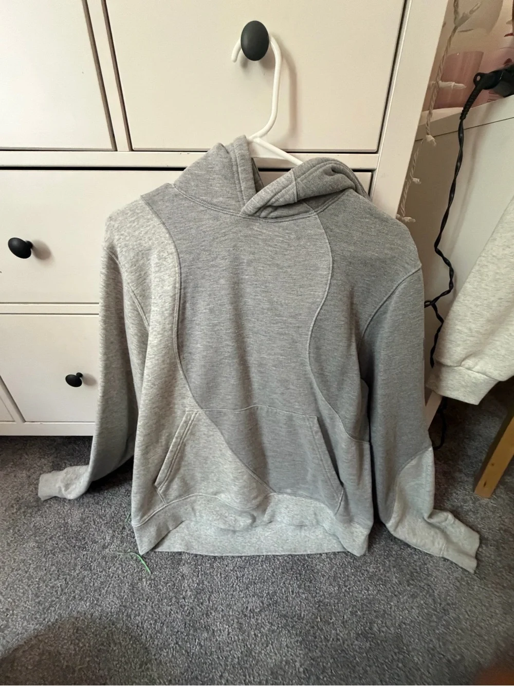 ALO Yoga Core Pullover Hoodie in Heather Gray